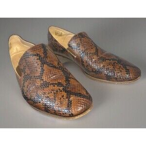 Clarks Pure Tone Slip On Casual Loafer Womens 9.5  Brown  Snakeskin Design 26796